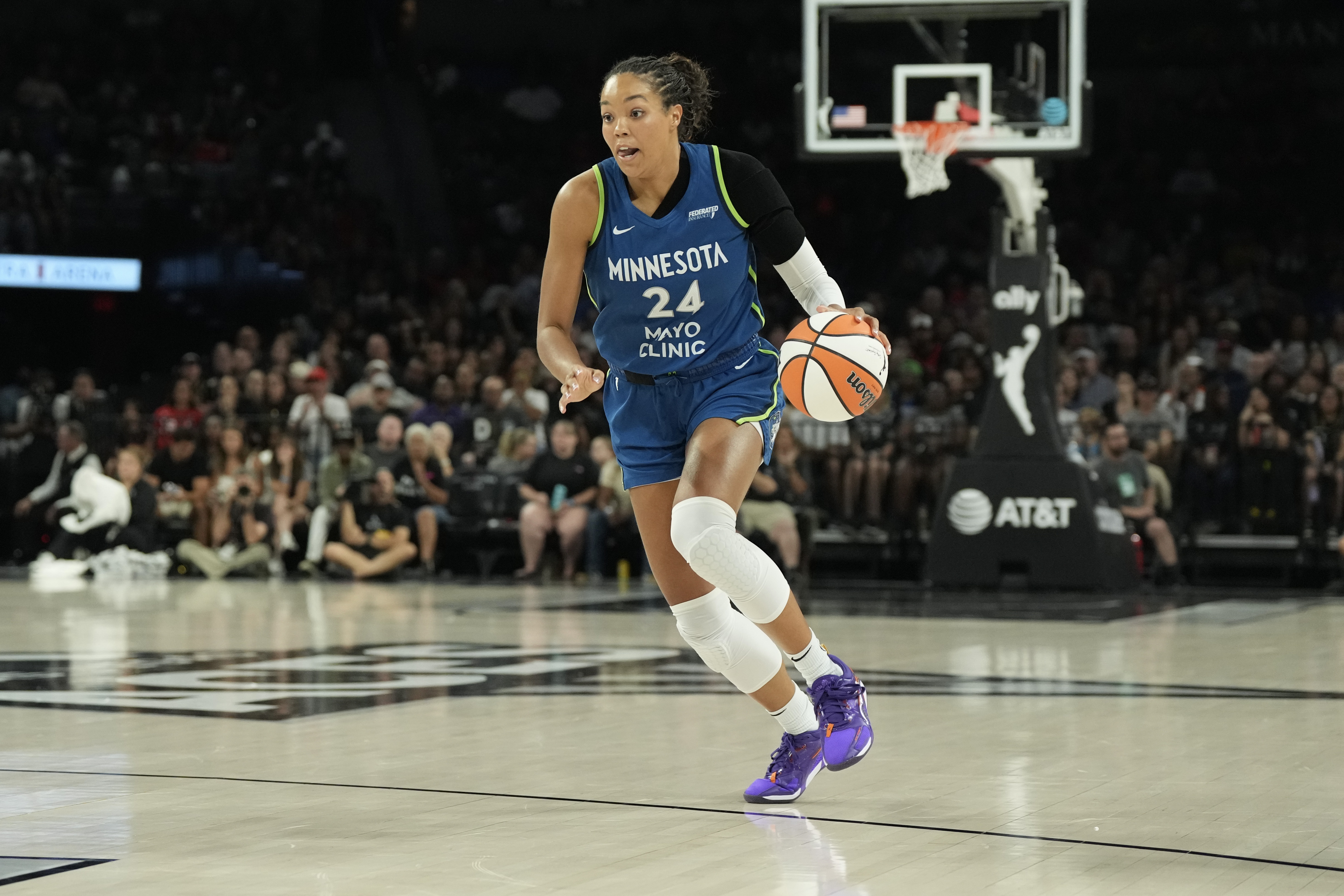 mk体育入口-山猫主帅：WNBA历史首位180俱乐部获得了MVP 科利尔也配得上