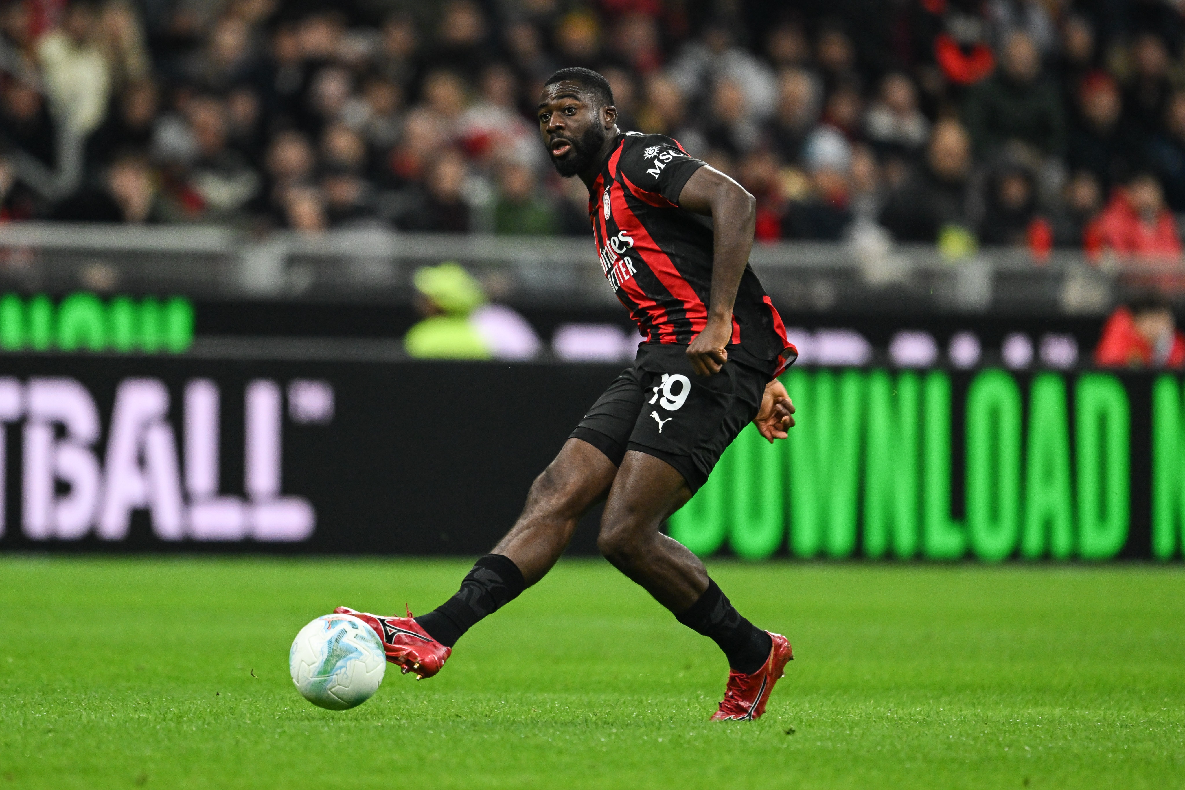 mk体育-迪马：加拉塔萨雷有意米兰中场福法纳，俱乐部副主席将前往米兰