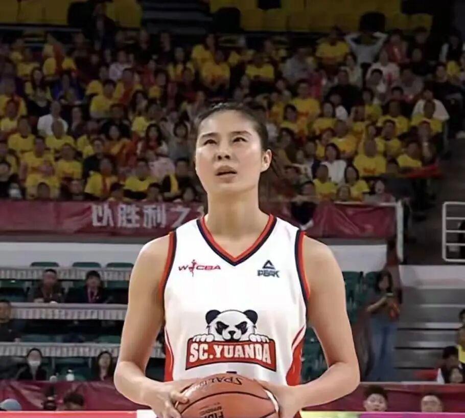 mk体育下载-李缘15分6篮板2助攻成为总决赛MVP 四川女篮74-65胜山西